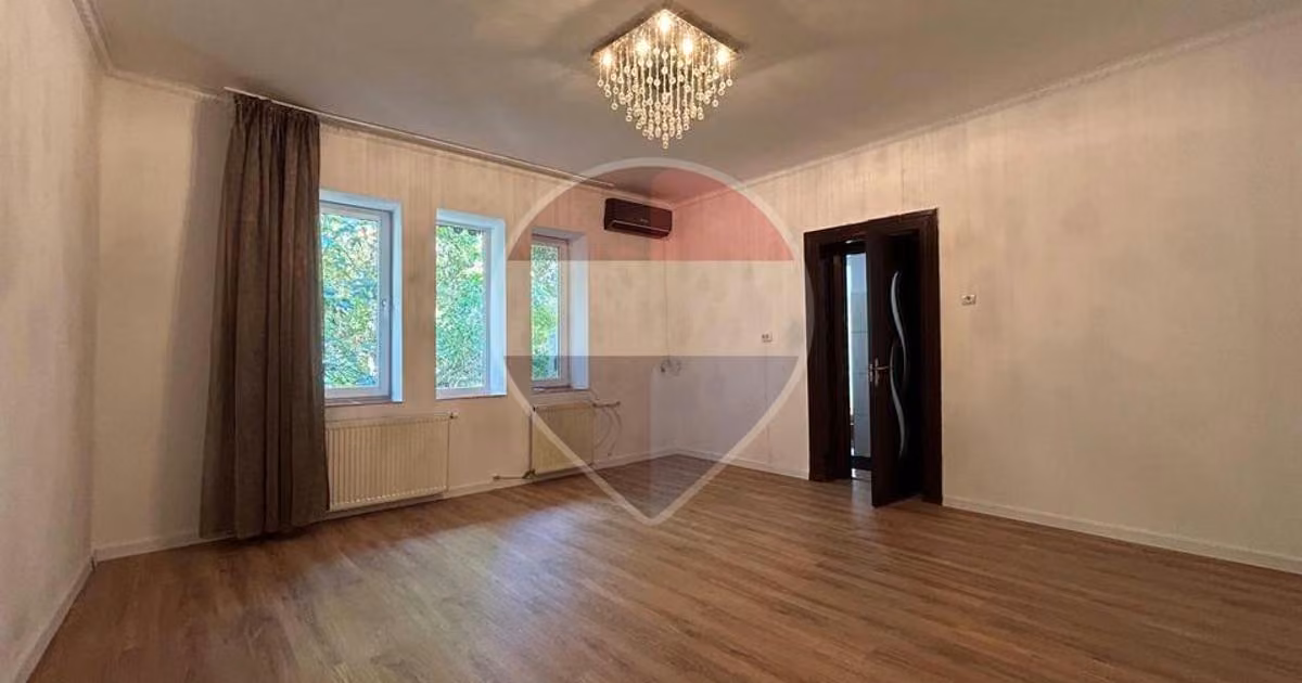 Apartament de vânzare cu 2 camere, mobilat în zona Dacia, Sector 2