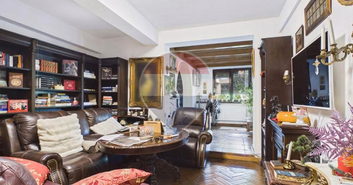 Apartament de vânzare cu 5 camere în zona Primăverii, Sector 1