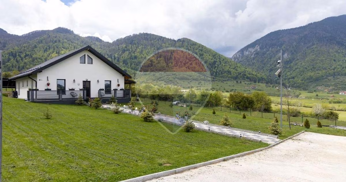Teren Construcții intravilan de vânzare de 1100 mp, în Bran