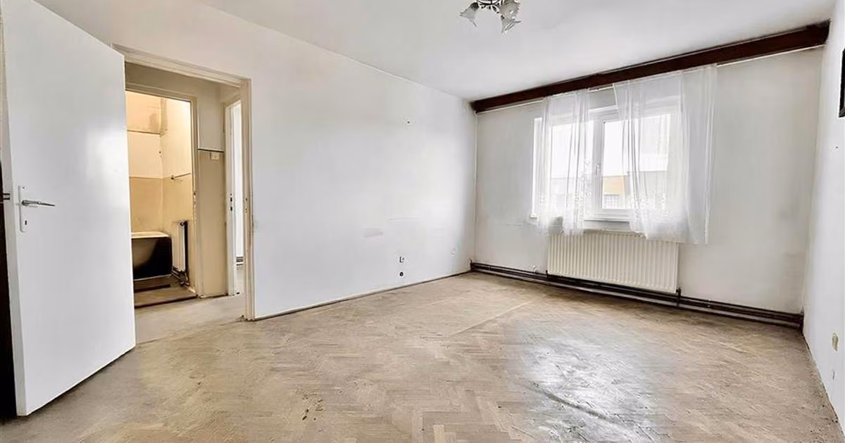 Apartament de vânzare cu 2 camere în zona Florilor, Brașov