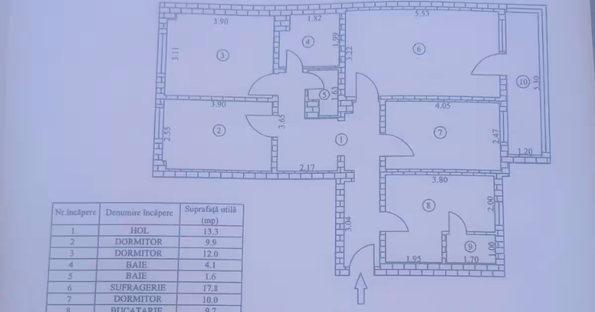 Apartament de vânzare cu 4 camere în zona E3, Tulcea