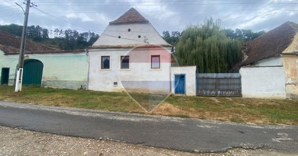 Casă individuală de vânzare cu 3 camere în Valchid
