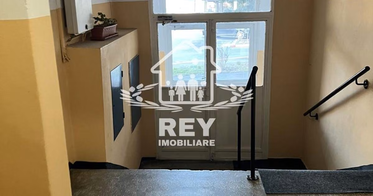 Apartament de vânzare cu 4 camere în zona Central, Sibiu
