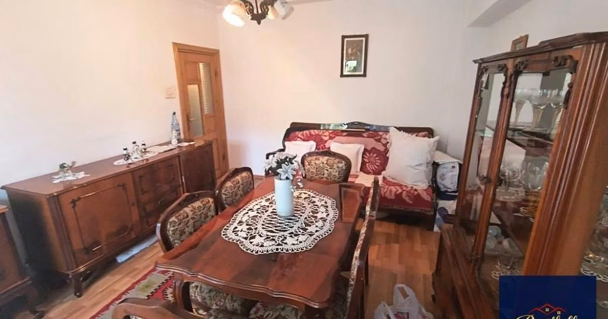 Apartament de vânzare cu 2 camere în zona Vest, Botoșani