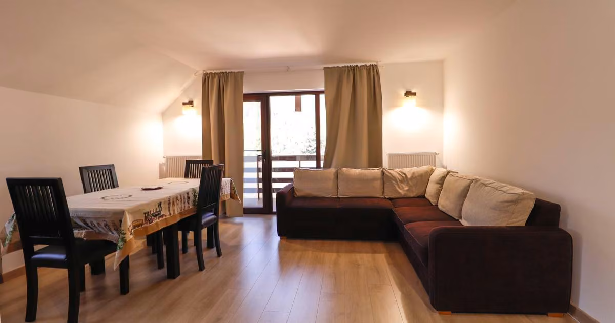 Apartament de vânzare cu 2 camere în Bușteni