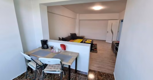 Apartament Titan