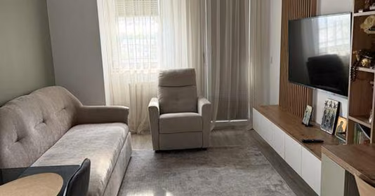 Apartament Tătărași