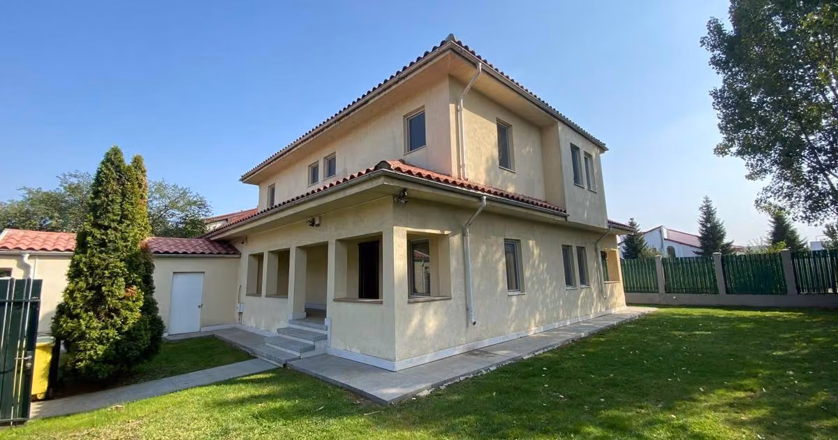 Casă individuală de vânzare cu 5 camere în zona Pipera, Sector 1