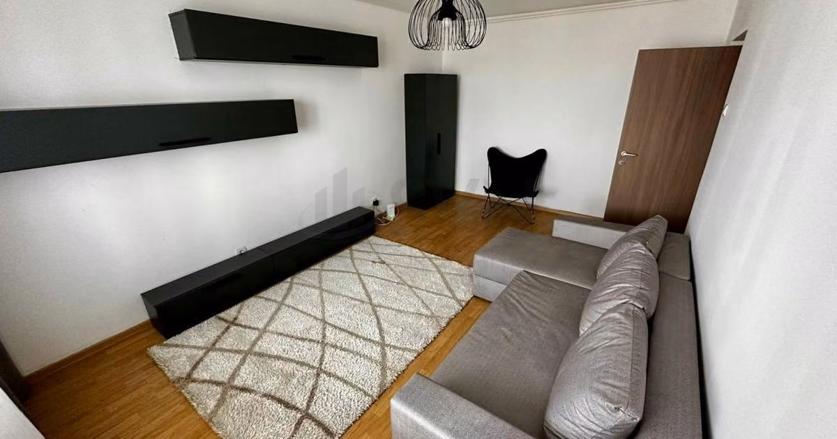 Apartament de vânzare cu 3 camere în zona Tineretului, Sector 4