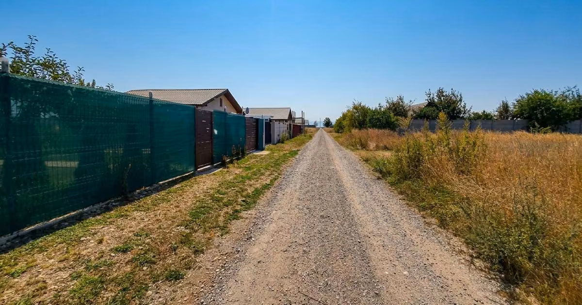 Teren Construcții intravilan de vânzare de 400 mp, în Hărman