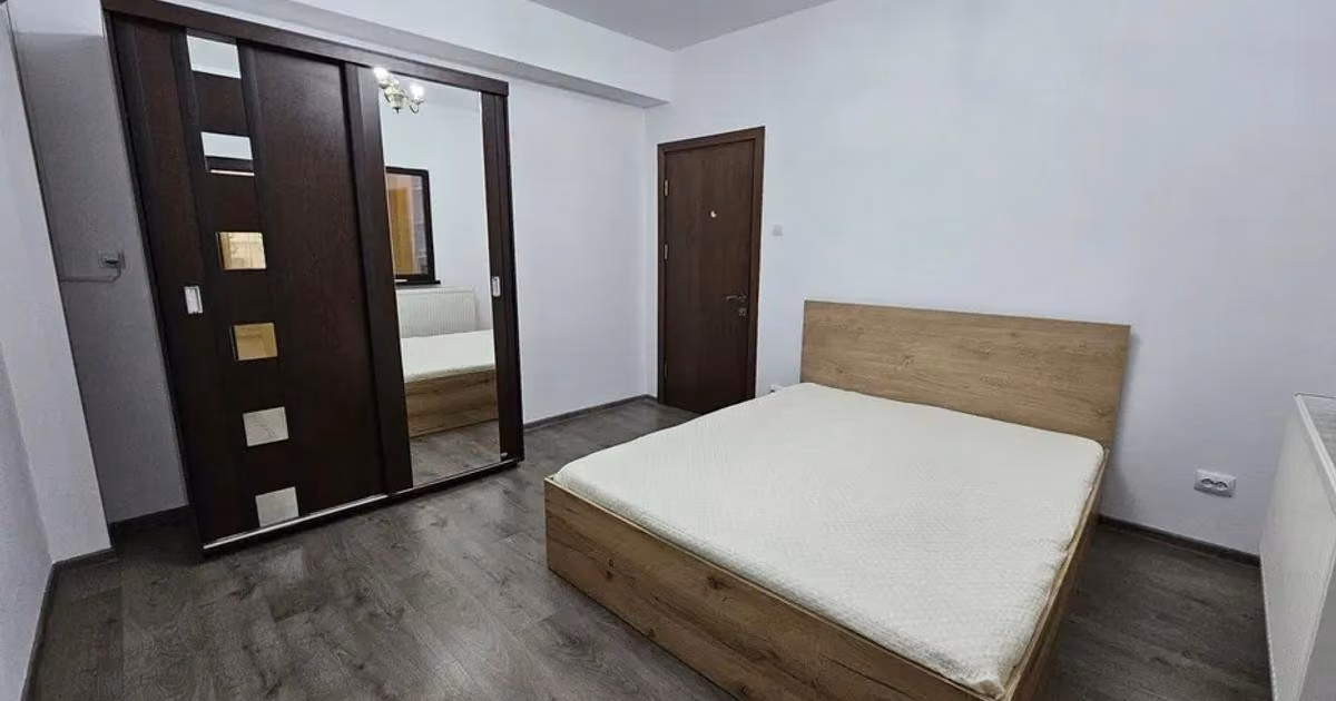 Apartament de vânzare cu 3 camere în zona Cug, Iași
