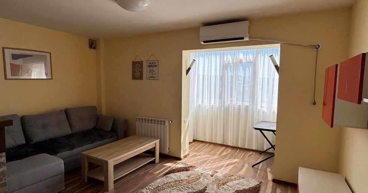 Apartament de vânzare cu 3 camere în zona Păcurari, Iași