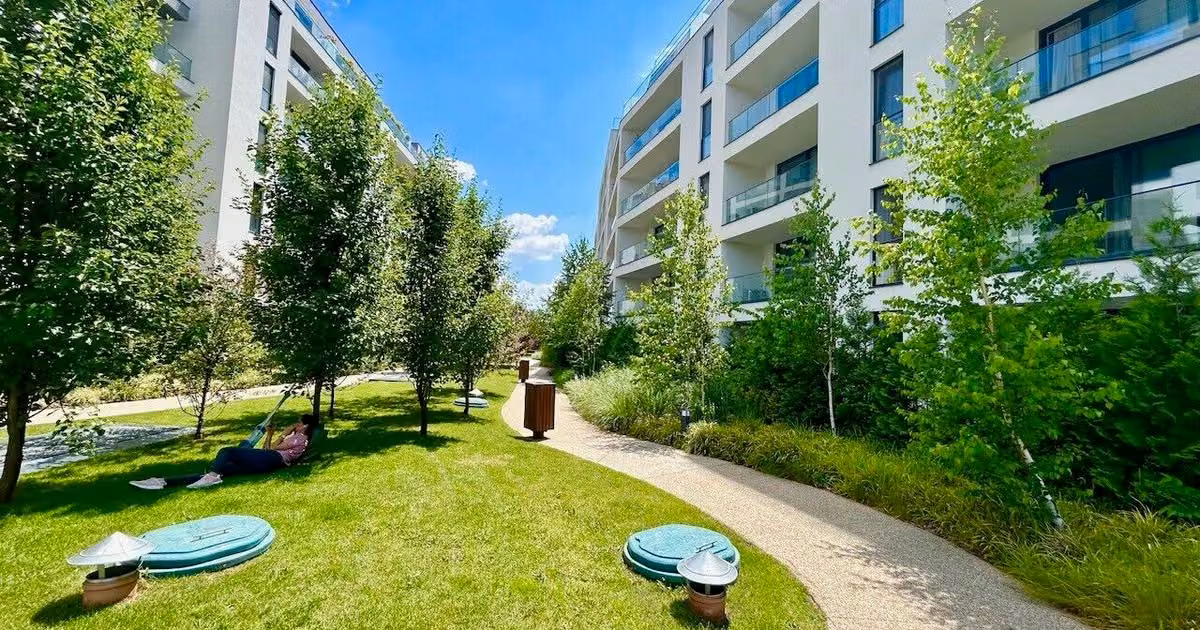Apartament de vânzare cu 4 camere în zona Băneasa, Sector 1