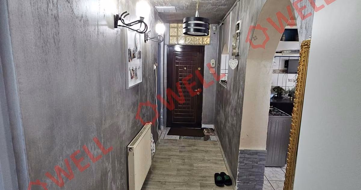 Apartament de vânzare cu 3 camere în zona Gheorghe Doja, Târgu Mureș