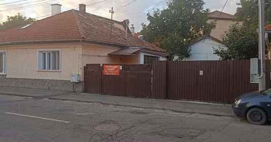 Casă Central