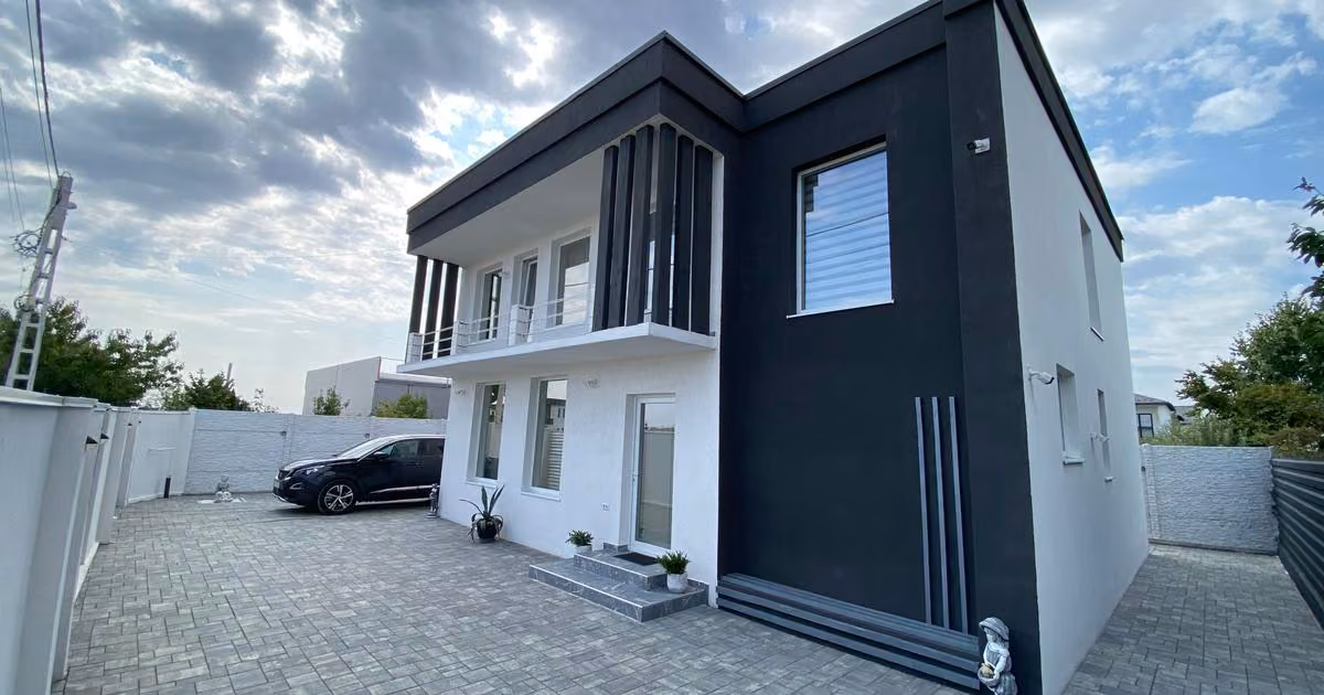 Casă individuală de vânzare cu 4 camere în zona Prelungirea Craiovei, Pitești