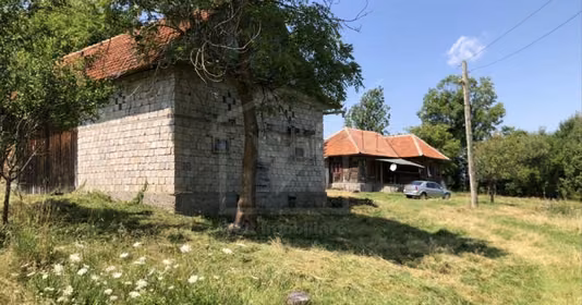 Casă Vânători