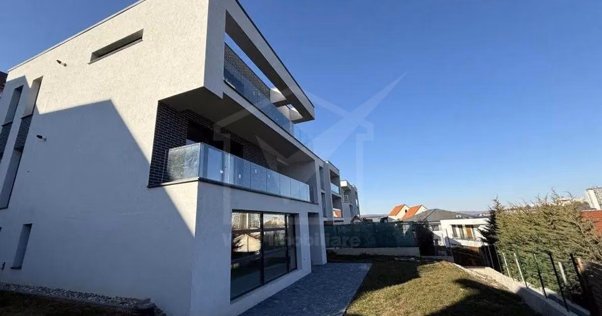 Apartament de vânzare cu 4 camere în zona Mănăștur, Cluj-Napoca