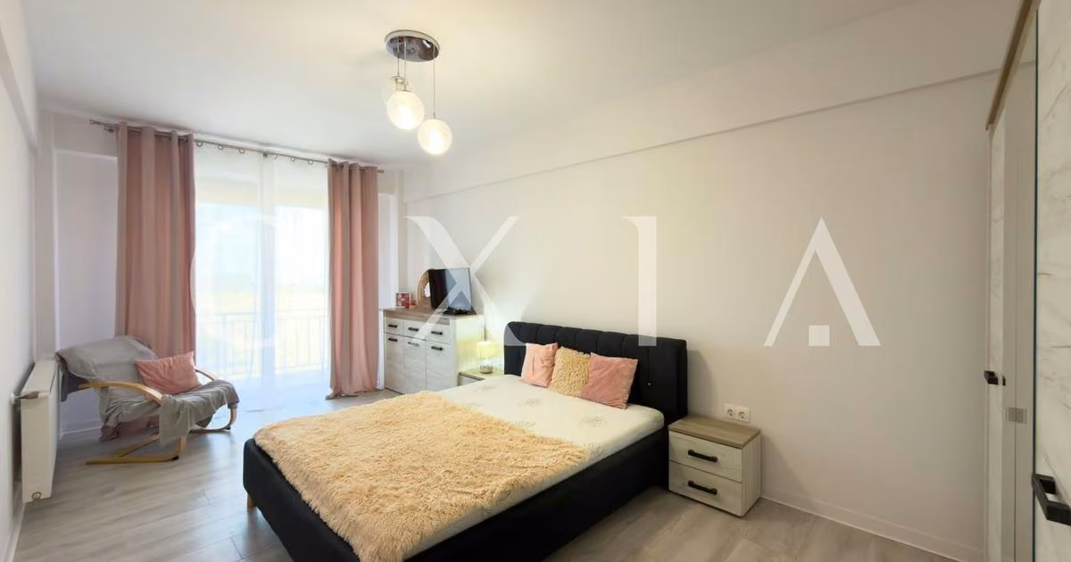 Apartament de vânzare cu 3 camere, mobilat în Giroc