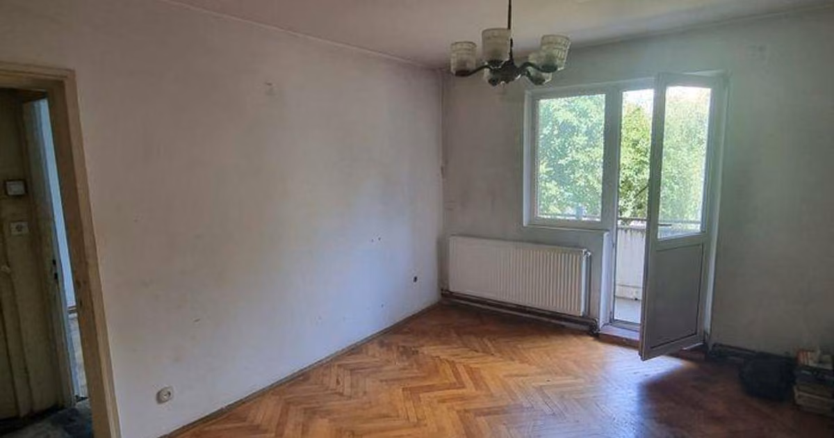 Apartament de vânzare cu 3 camere în zona Astra, Brașov