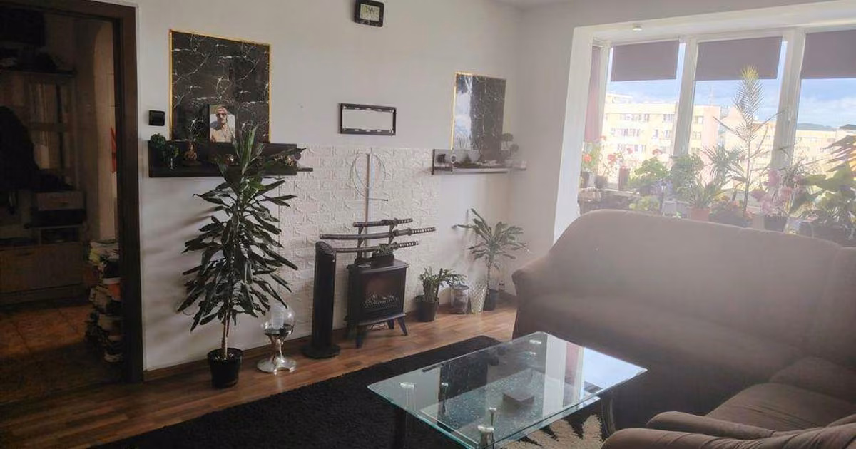 Apartament de vânzare cu 2 camere, mobilat în zona Astra, Brașov