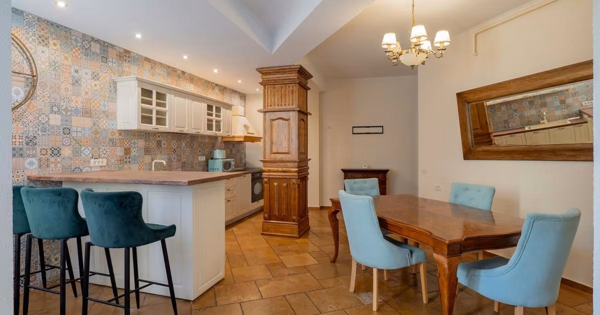 Apartament de vânzare cu 3 camere, mobilat în zona Peninsula, Constanța