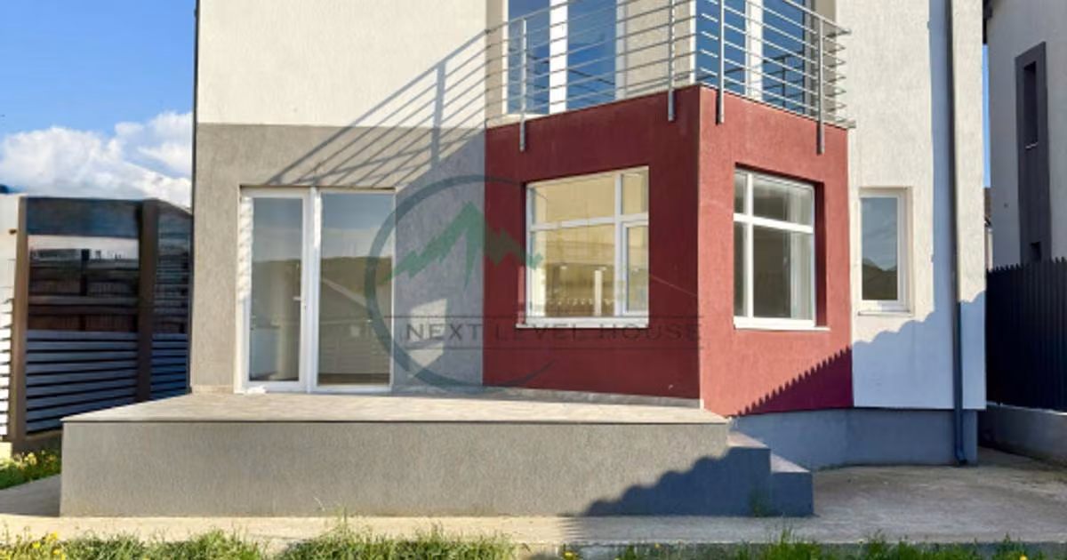 Casă individuală de vânzare cu 4 camere în Sânpetru