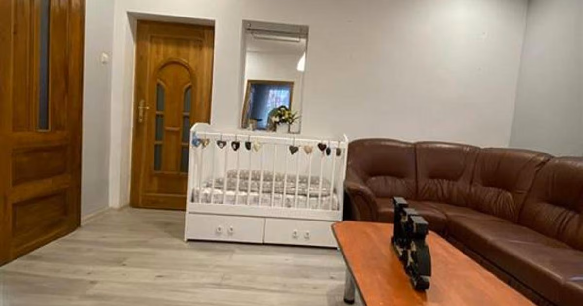 Casă individuală de vânzare cu 6 camere în Curățele