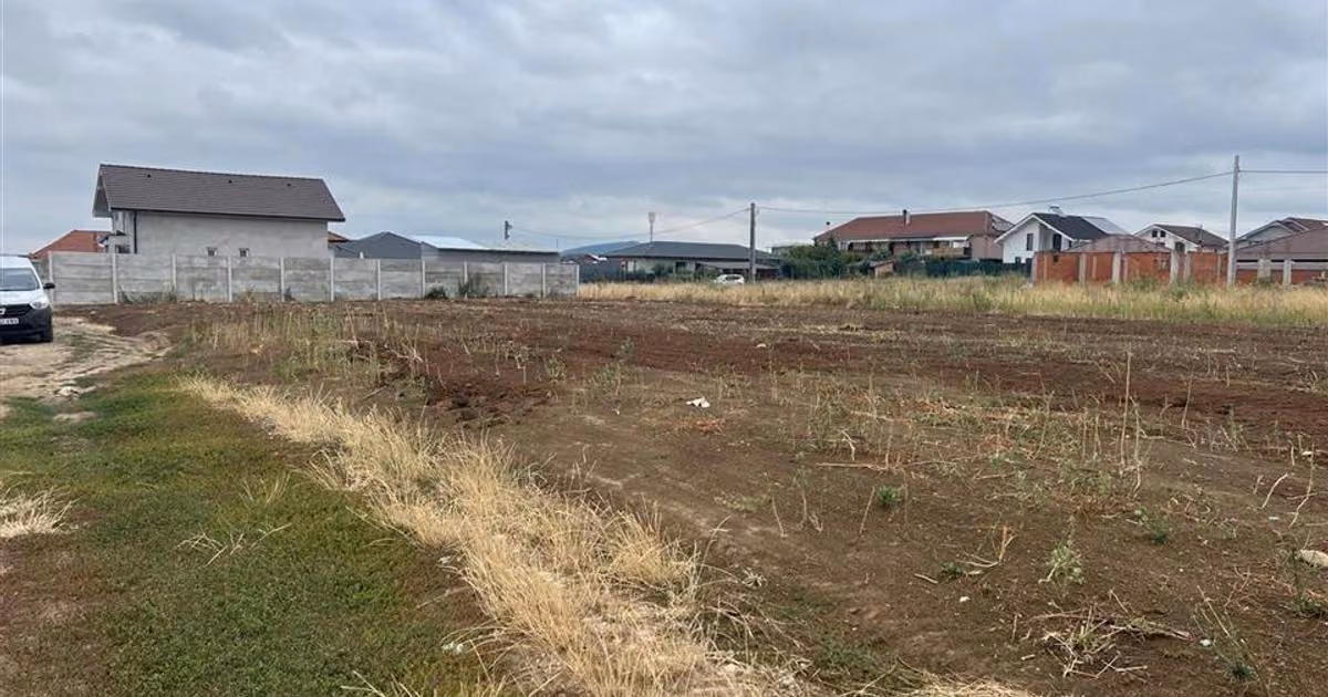 Teren Construcții intravilan de vânzare de 515 mp, în Sânmartin