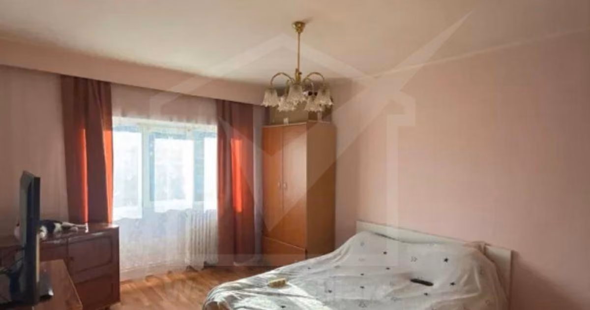 Apartament de vânzare cu 3 camere, mobilat în zona Mănăștur, Cluj-Napoca