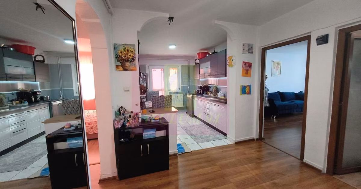 Apartament de vânzare cu 4 camere, mobilat în zona P-ța Reșița, Sector 4