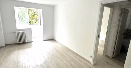 Apartament Titan