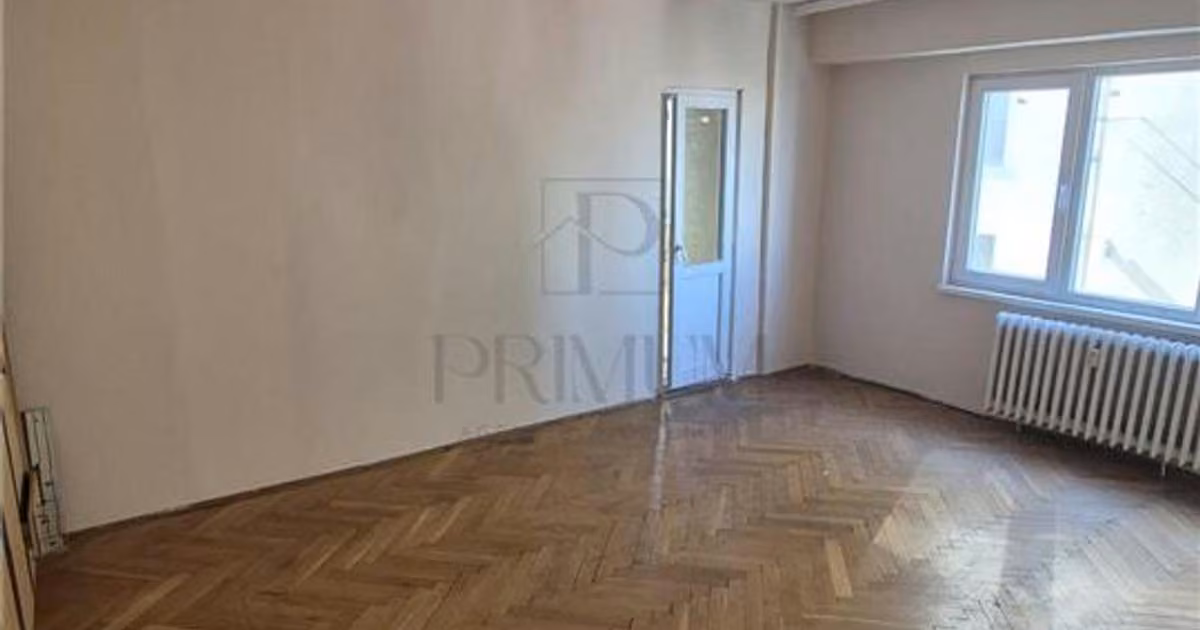 Apartament de vânzare cu 3 camere în zona Lipovei, Timișoara