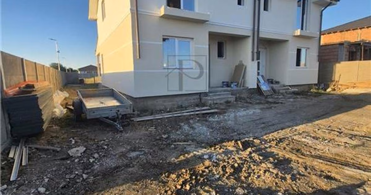 Duplex de vânzare cu 4 camere în Moșnița Veche