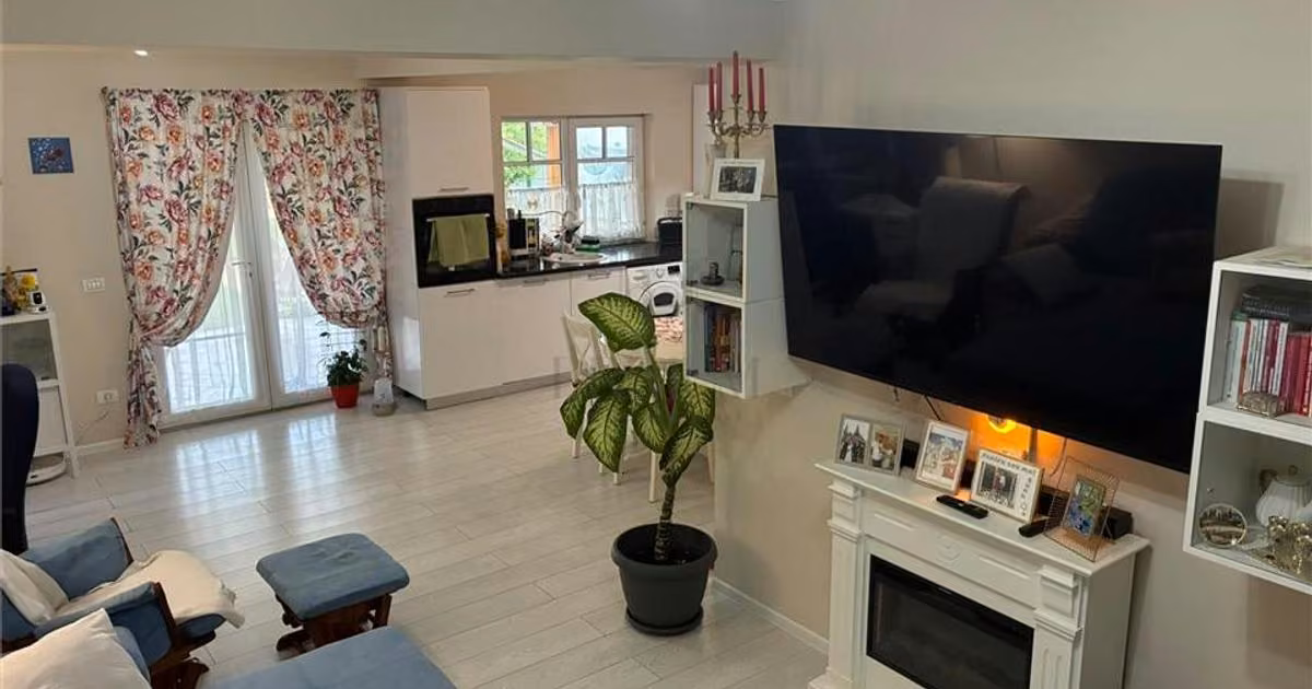 Duplex de vânzare cu 3 camere, mobilat în Moșnița Nouă