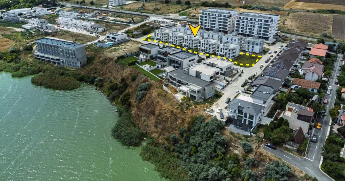 Apartament de vânzare cu 3 camere în Ovidiu