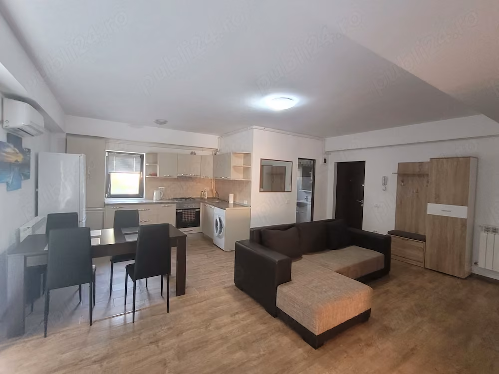 Apartament 3 camere central bloc nou
