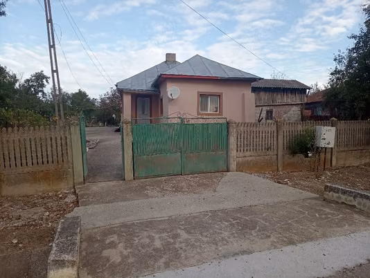 Casă Damburile
