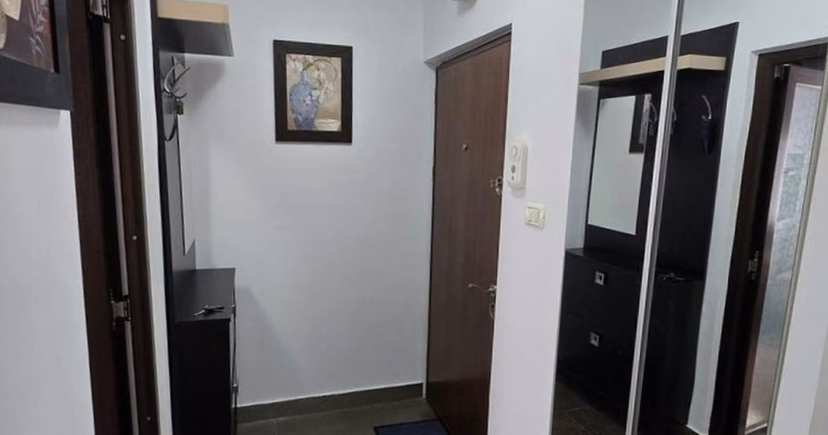 Apartament de vânzare cu 2 camere în zona Tomis II, Constanța