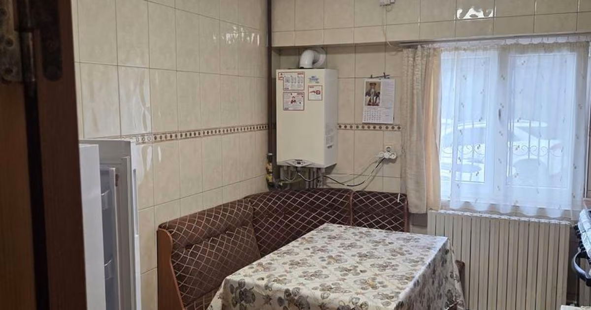 Apartament de vânzare cu 3 camere în zona Dacia, Constanța