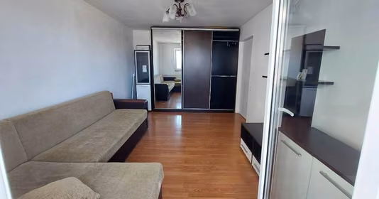 Apartament Titan