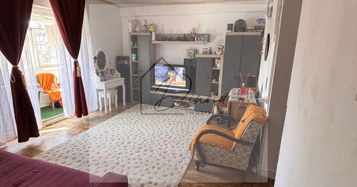 Apartament de vânzare cu 2 camere, mobilat în zona Basarabia, Sector 3