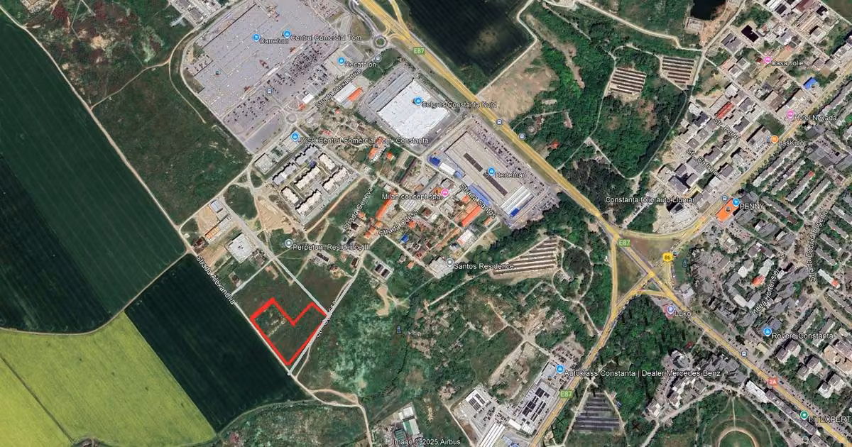 Teren Construcții intravilan de vânzare de 10000 mp, în zona Tomis Nord, Constanța