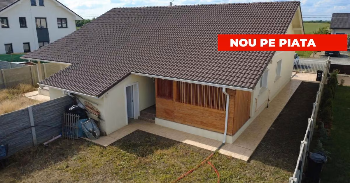Duplex de vânzare cu 3 camere, mobilat în Bucovăț (Remetea Mare)