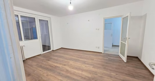 Apartament Titan