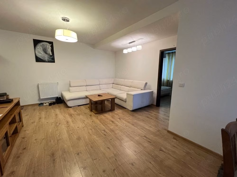 Inchiriez apartament 3 camere