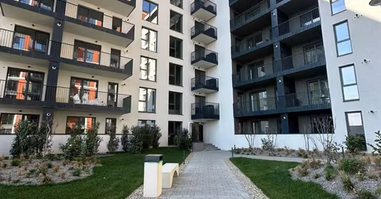 Apartament Titan