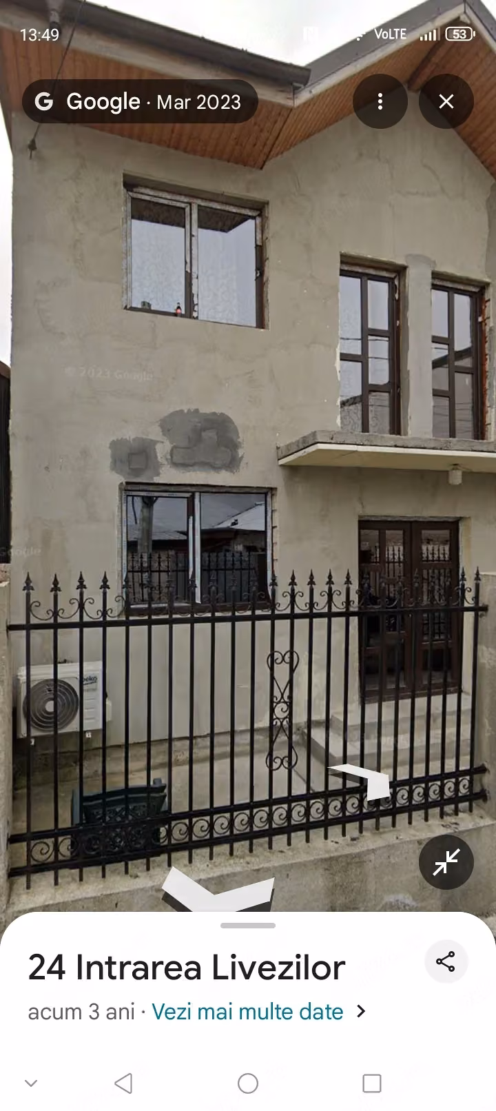 Vand casa la curte p+1