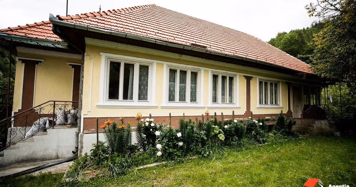 Casă individuală de vânzare cu 3 camere în Valea Ierii