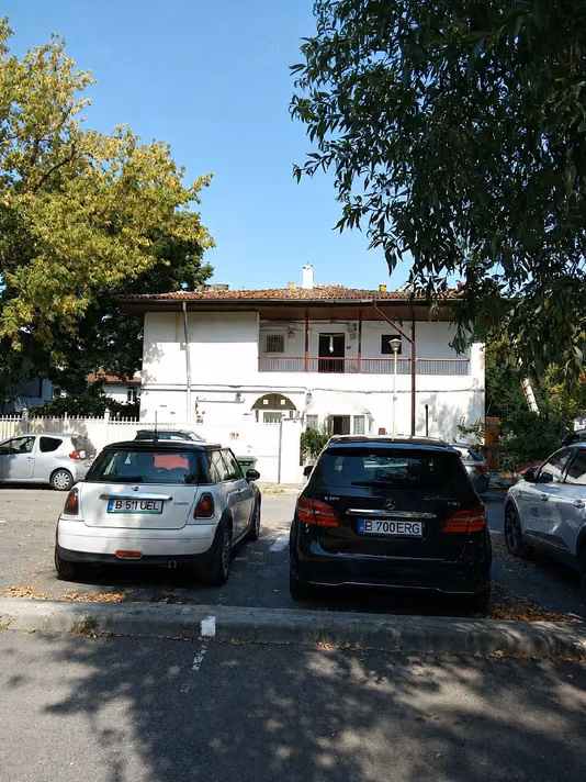 Garsonieră Titan - Balta Albă